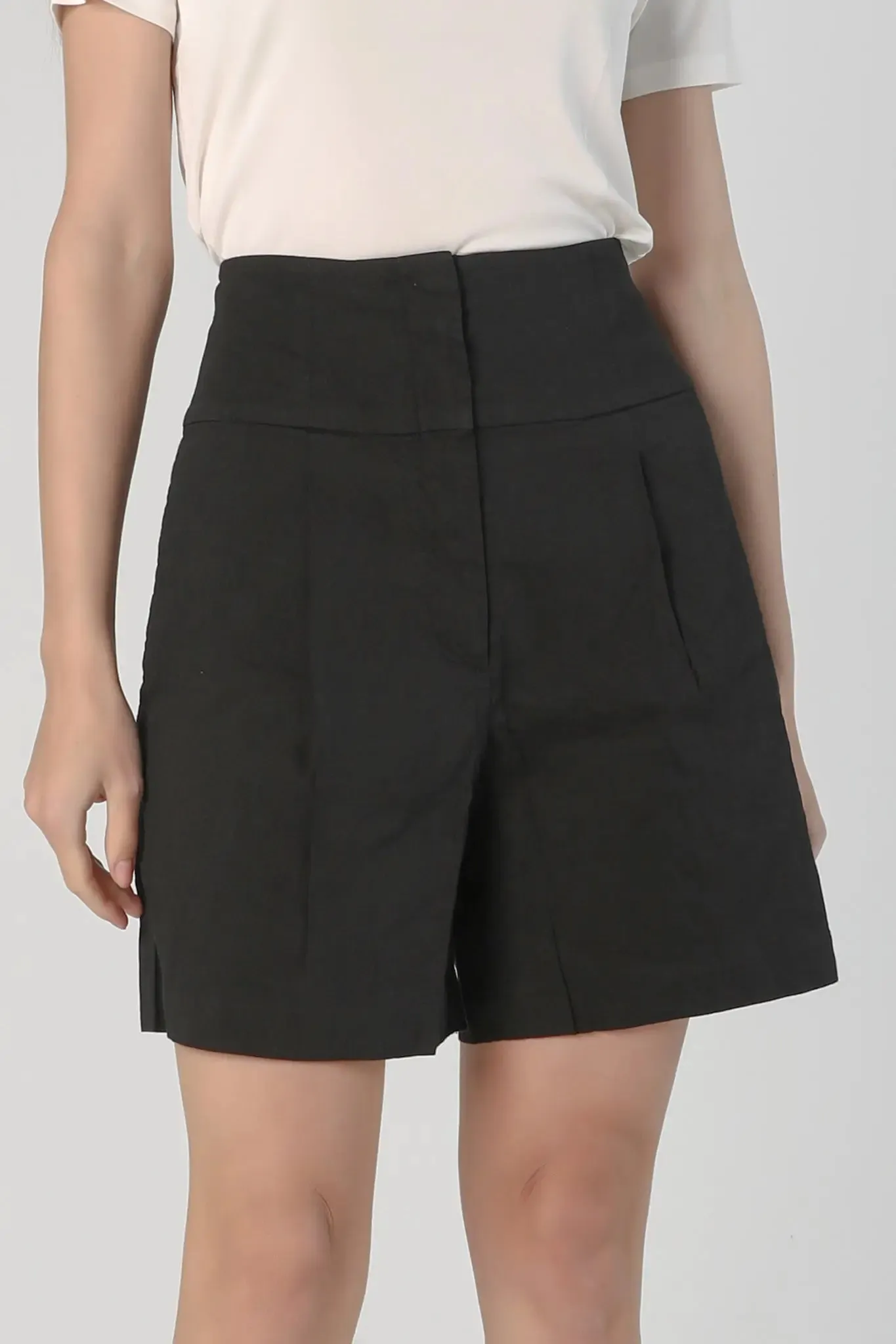 High Waisted Linen Shorts